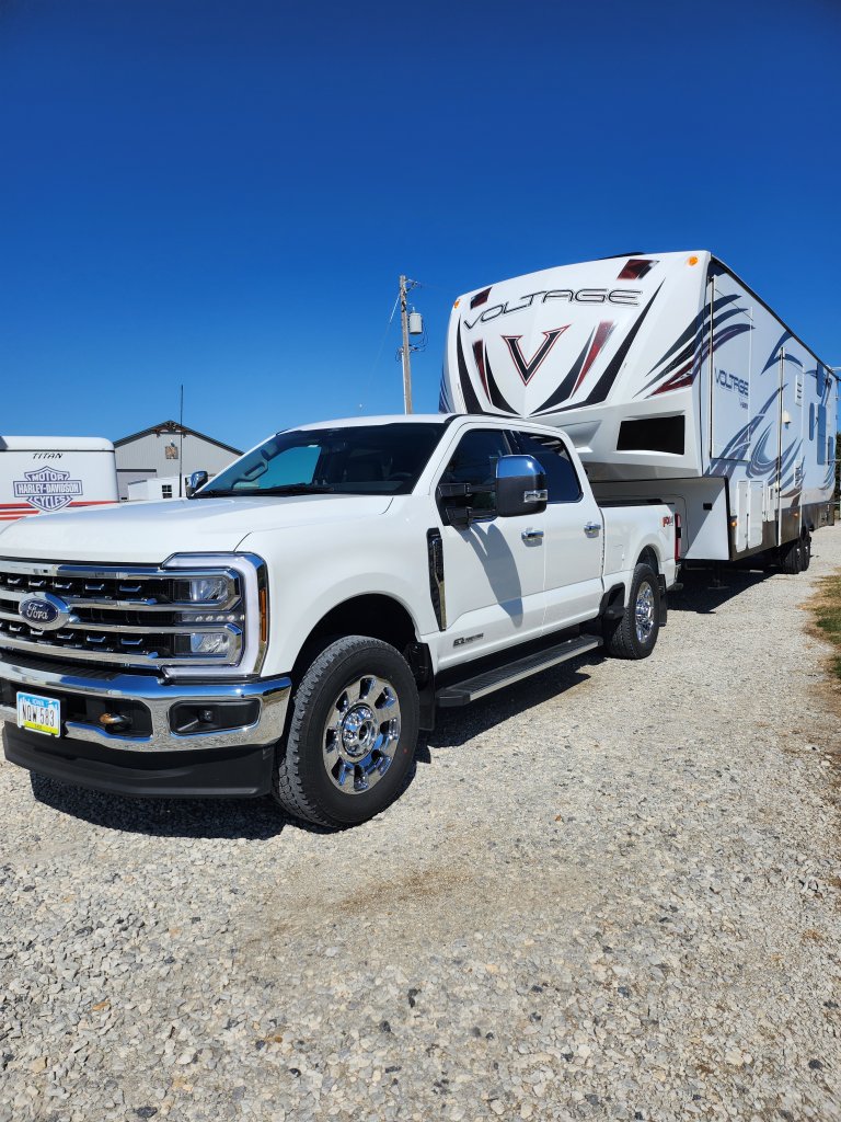 Flatbed & 5th Wheel Trailer Services